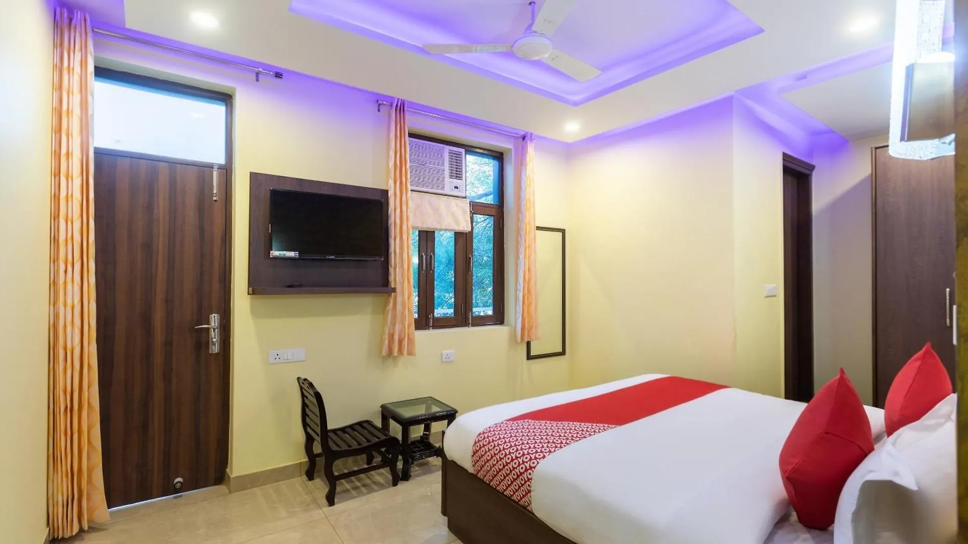 Super Oyo Hotel O Red Stone Inn New Delhi