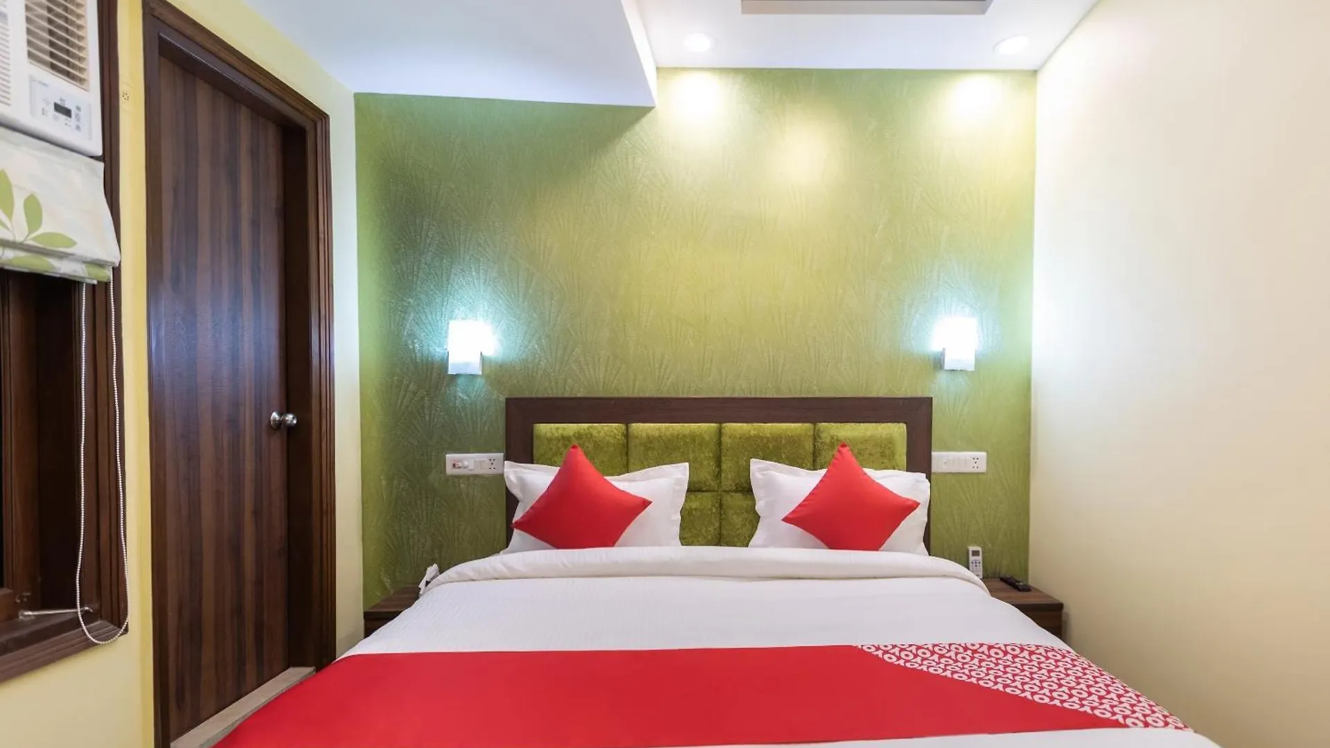 Super Oyo Hotel O Red Stone Inn New Delhi