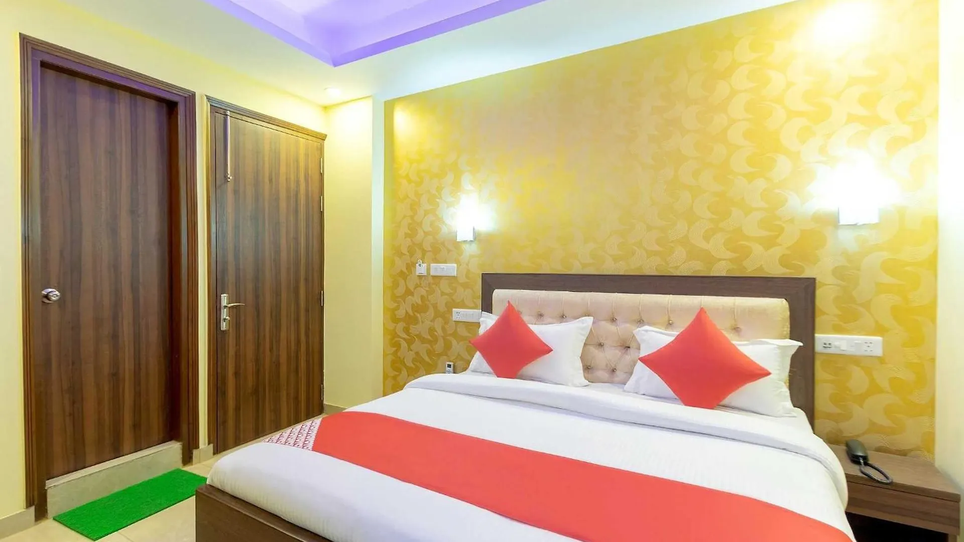 Super Oyo Hotel O Red Stone Inn New Delhi
