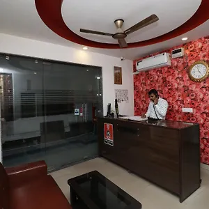 Oyo Flagship Daimond New Delhi